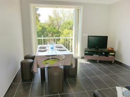 Rental Apartment Rsidence Boutin - Le Lavandou 2 Bedrooms 4 Persons Экстерьер фото